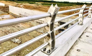 Mạ Kẽm Nhúng Nóng Lan Can – Giải Pháp Bền Vững Cho Doanh Nghiệp Sản Xuất Lan Can Thép
