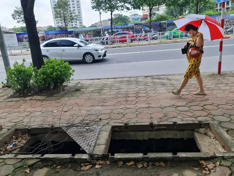Môi trường xâm thực bên trong lòng hố ga đô thị