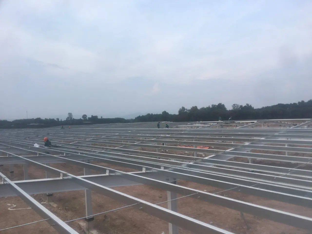 Năng Lực Gia Công Mạ Kẽm Khung Giá Đỡ Solar Khối Lượng Lớn Tại An Pha